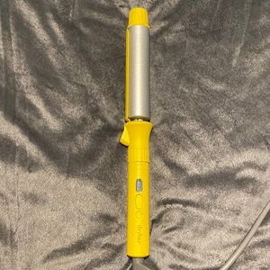 Drybar curler